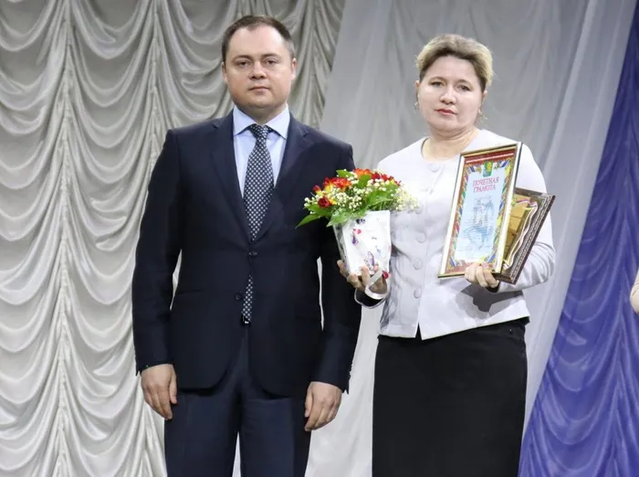 3d7374fc-3b78-420e-b28a-18c3f4bb5400